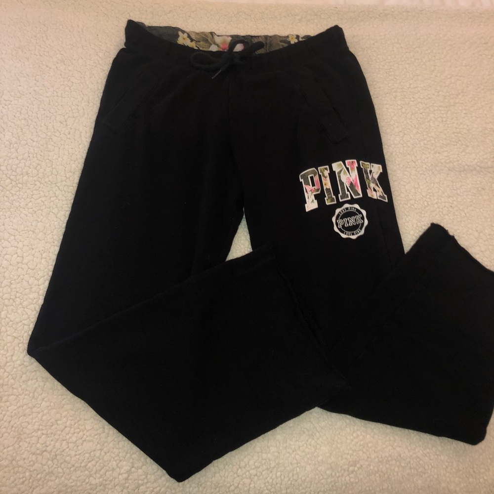 Black sweatpants